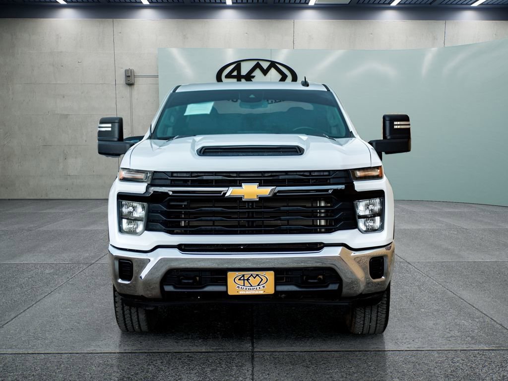 Used 2024 Chevrolet Silverado 2500 W/T w/ WT Convenience Package image 8