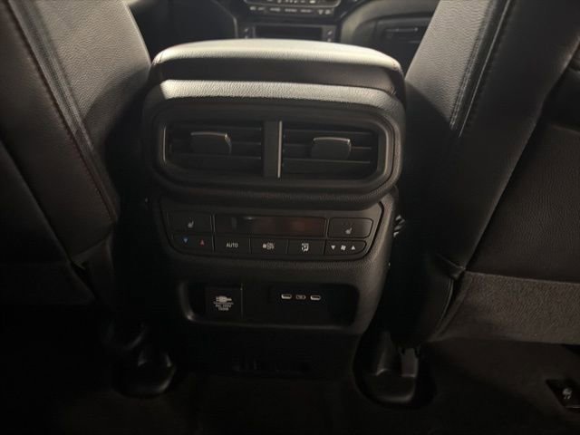 Used 2025 Honda Passport Black Edition image 24
