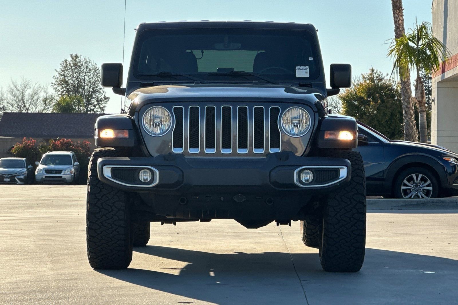 Used 2019 Jeep Wrangler Unlimited Sahara image 9