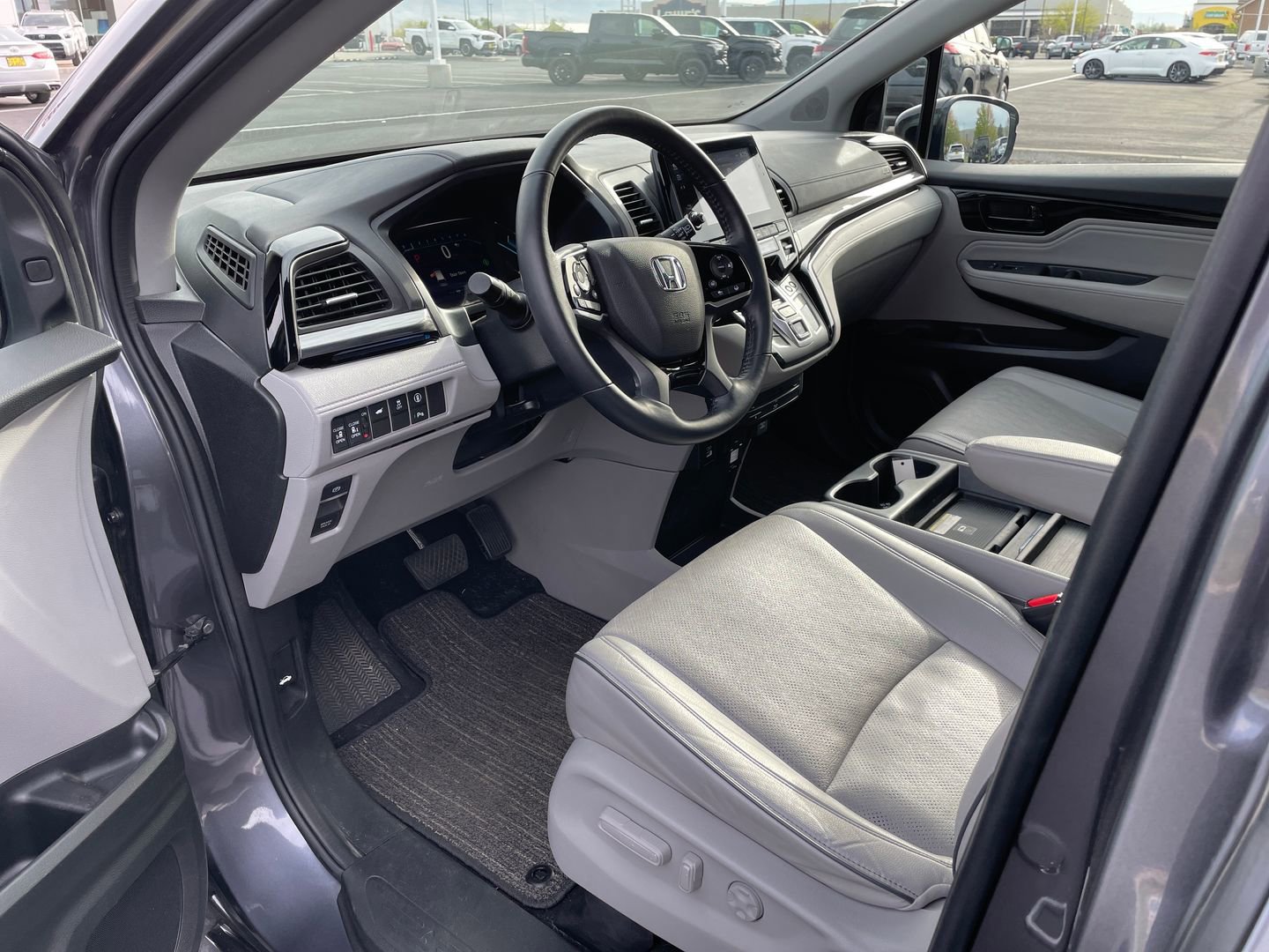 Used 2023 Honda Odyssey Elite image 10
