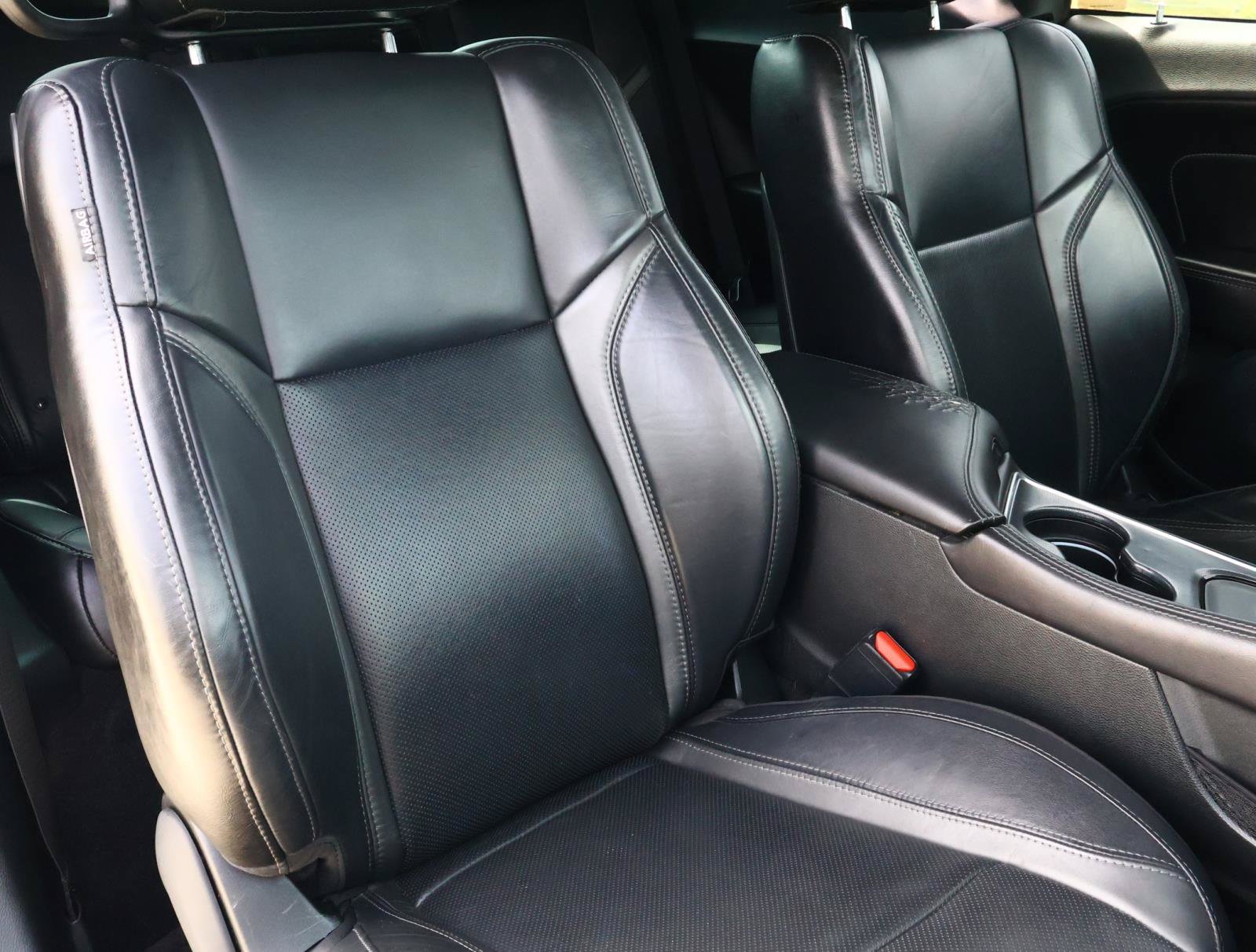 Used 2018 Dodge Challenger R/T Plus RWD image 15