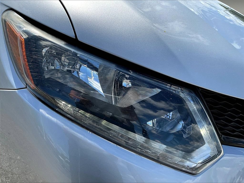 Used 2016 Nissan Rogue SL AWD/4WD image 35