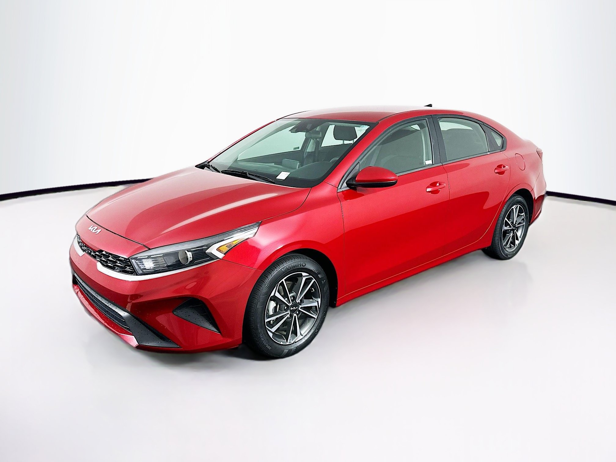 Used 2024 Kia Forte LXS FWD image 3