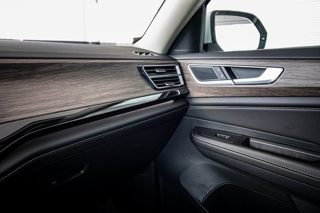 New 2026 Volkswagen Atlas SEL image 45