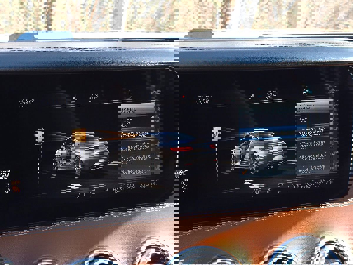 Used 2021 Mercedes-Benz S 560 4MATIC Coupe image 40