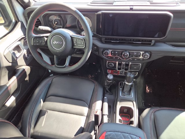 Used 2024 Jeep Wrangler Unlimited Rubicon AWD/4WD image 41