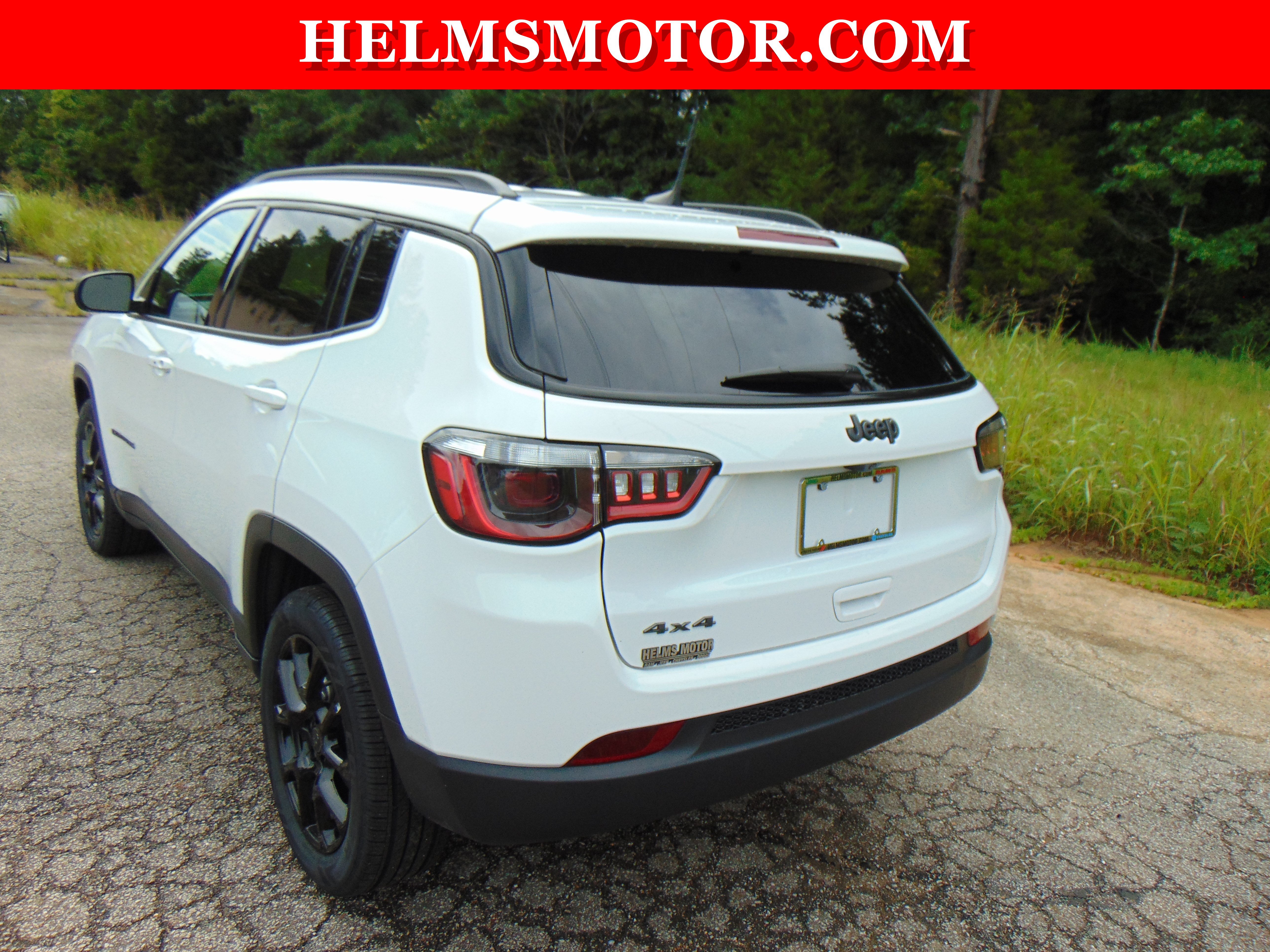 Certified 2025 Jeep Compass Latitude w/ Altitude Special Edition AWD/4WD image 11