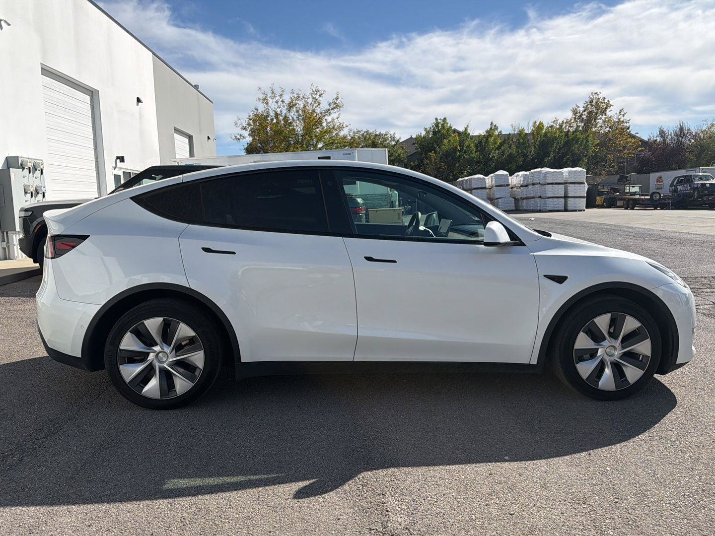 Used 2021 Tesla Model Y Long Range AWD/4WD image 8