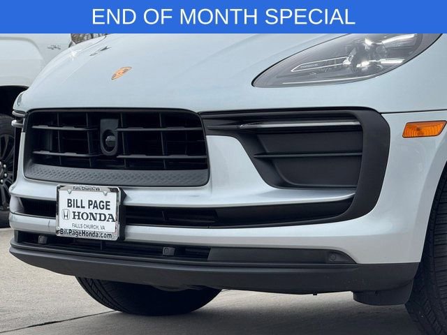 Used 2025 Porsche Macan image 3