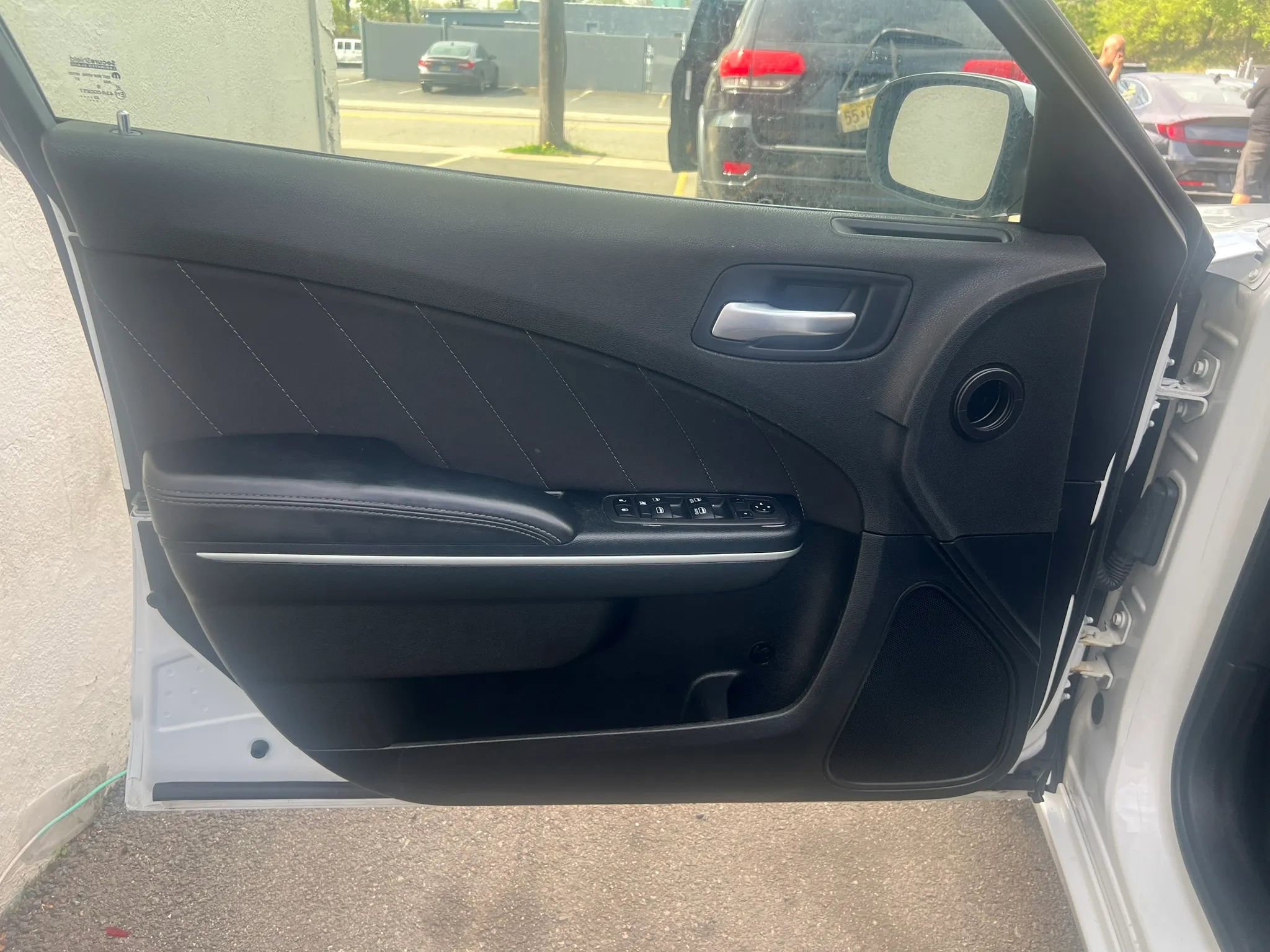 Used 2022 Dodge Charger SXT RWD image 10