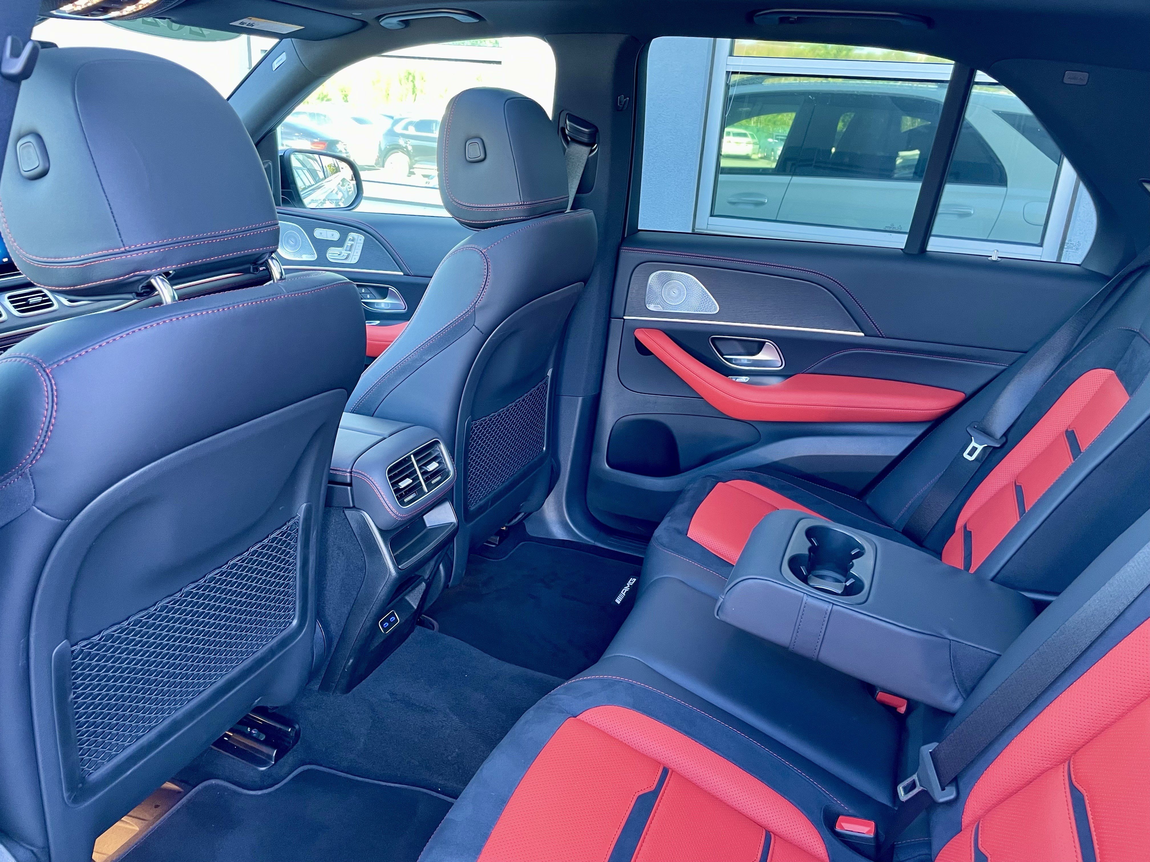 Used 2025 Mercedes-Benz GLE 53 AMG 4MATIC image 30