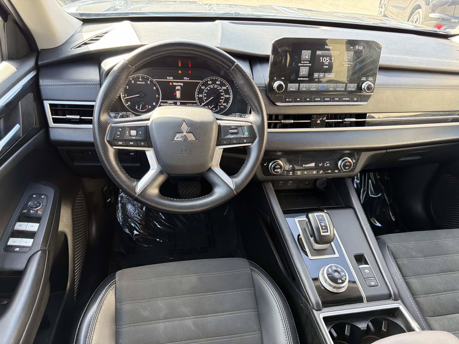 Used 2024 Mitsubishi Outlander AWD image 7