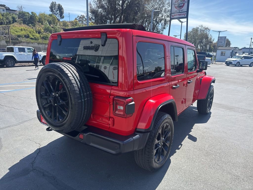 Certified 2025 Jeep Wrangler Unlimited Sahara w/ Safety Group AWD/4WD image 8