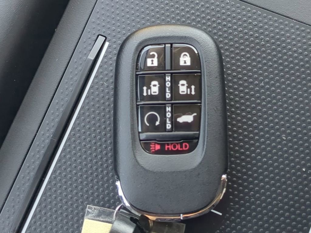 New 2026 Honda Odyssey Touring image 29