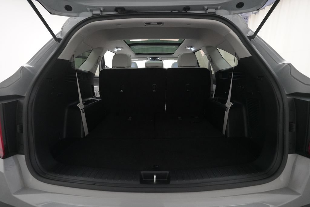 Used 2024 Kia Sorento S w/ Panoramic Sunroof Package AWD/4WD image 10