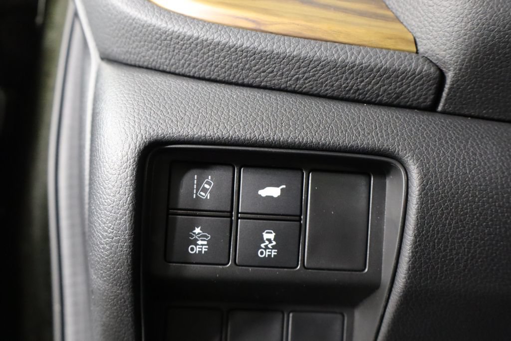 Used 2018 Honda CR-V Touring image 22