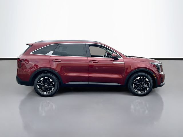 Certified 2025 Kia Sorento S w/ Panoramic Sunroof Package FWD image 8