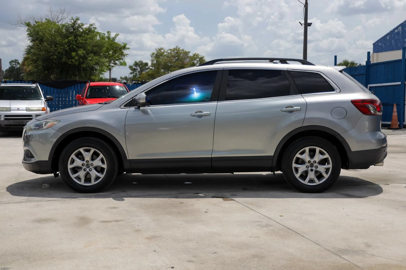 Used 2015 MAZDA CX-9 Touring w/ Touring Technology Package FWD image 3