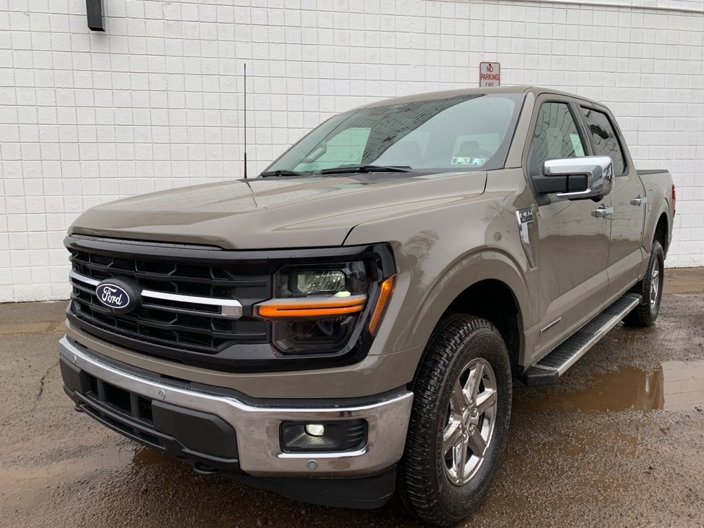 New 2025 Ford F150 XLT w/ Equipment Group 302A MID image 5