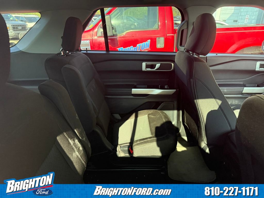 Used 2023 Ford Explorer XLT w/ Class IV Trailer Tow Package AWD/4WD image 8
