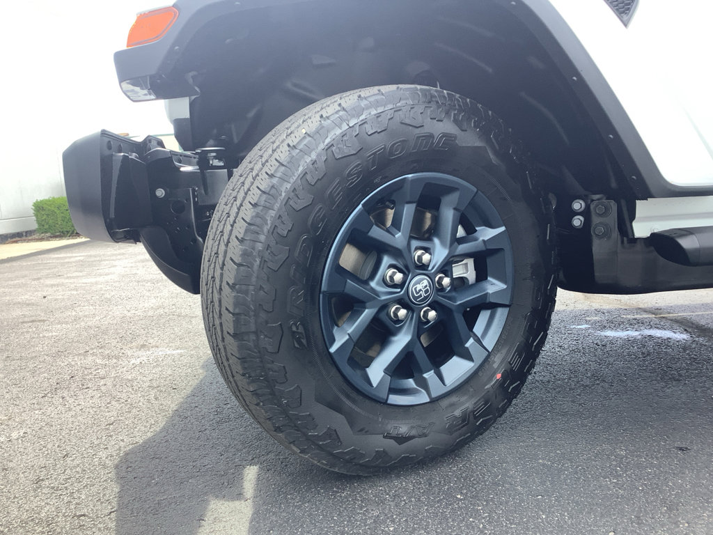 New 2026 Jeep Gladiator Sport AWD/4WD image 26