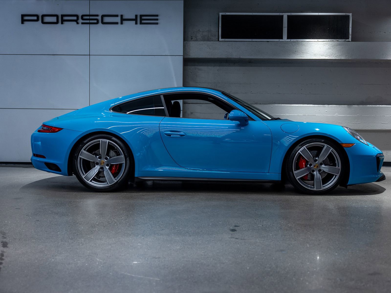 Certified 2017 Porsche 911 Carrera 4S w/ Sport Package AWD/4WD image 9