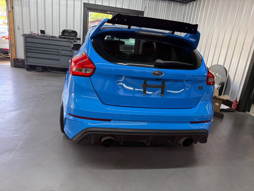 Used 2017 Ford Focus RS AWD/4WD image 10