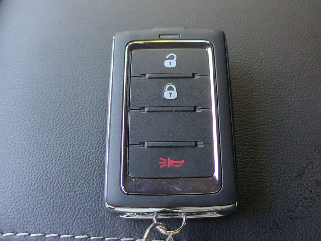 New 2025 Jeep Grand Cherokee L Laredo image 29