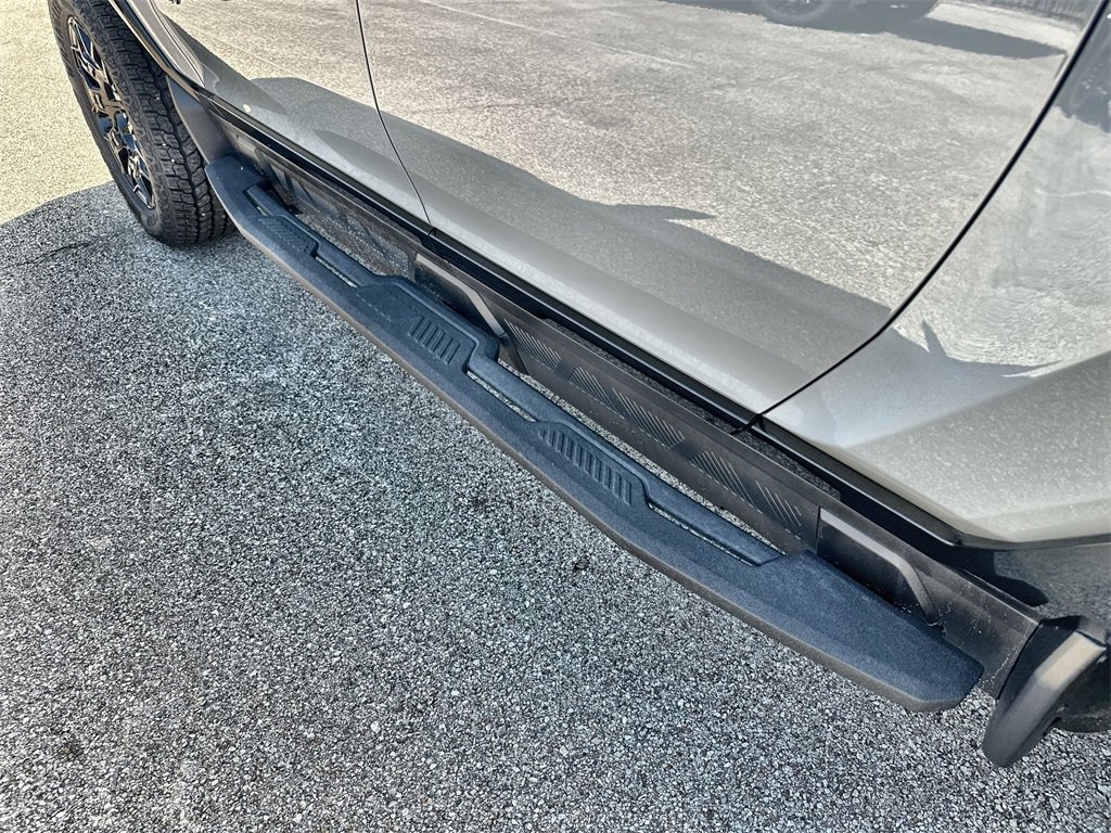 New 2026 GMC Hummer EV 4x4 Crew Cab image 13