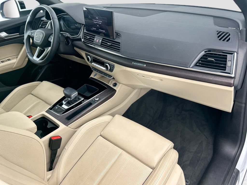 Certified 2023 Audi Q5 2.0T Premium Plus w/ Premium Plus Package AWD/4WD image 16