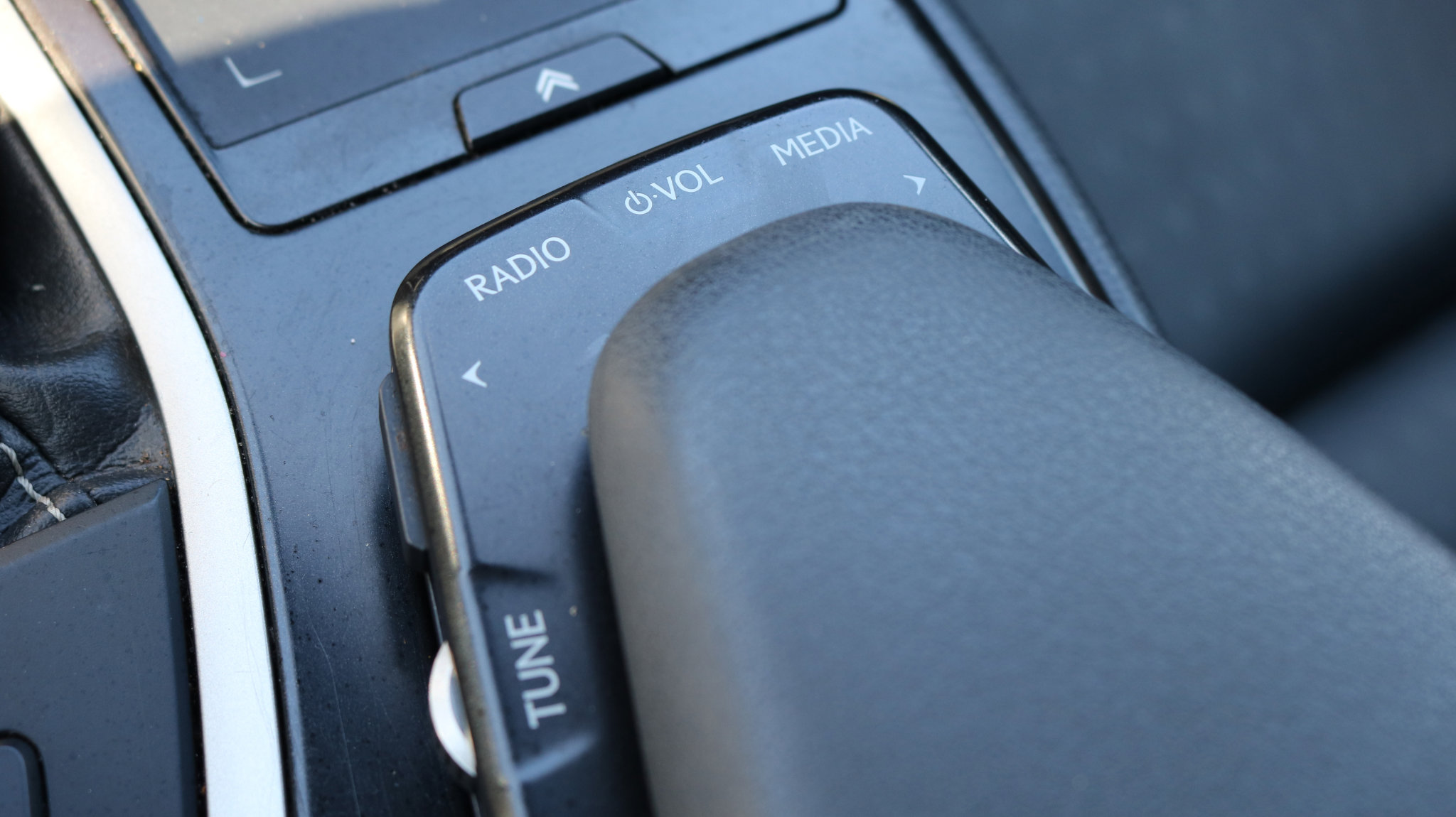 Used 2022 Lexus UX 200 image 15