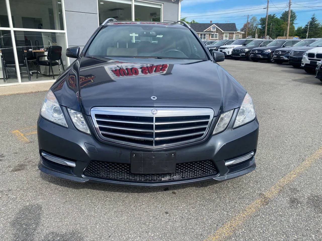 Used 2013 Mercedes-Benz E 350 4MATIC Wagon image 2