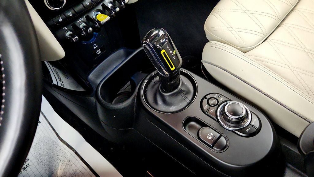 Used 2022 MINI Cooper SE FWD image 17