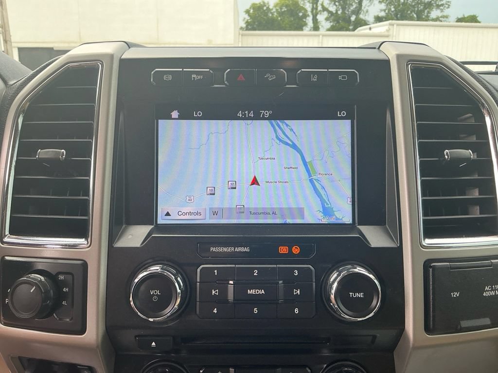 Used 2018 Ford F250 Lariat w/ Lariat Ultimate Package AWD/4WD image 26