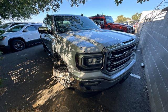 Used 2018 GMC Sierra 1500 SLT AWD/4WD image 2