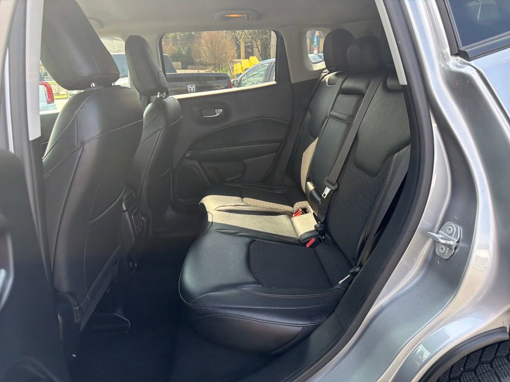 Used 2018 Jeep Compass Latitude w/ Cold Weather Group image 24