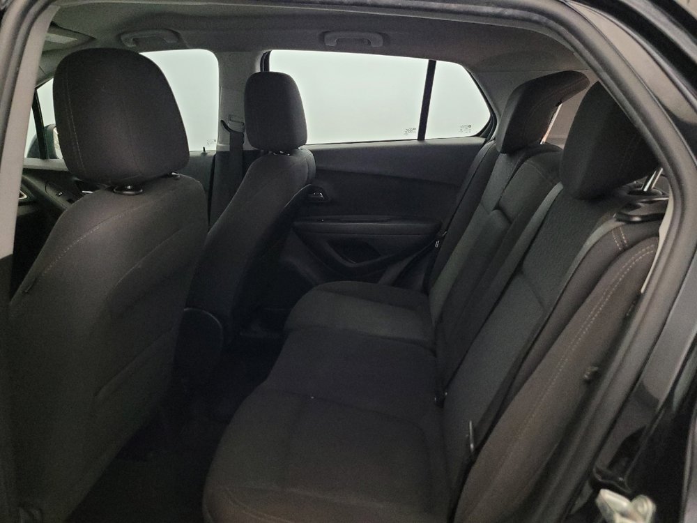 Used 2019 Chevrolet Trax LS FWD image 18