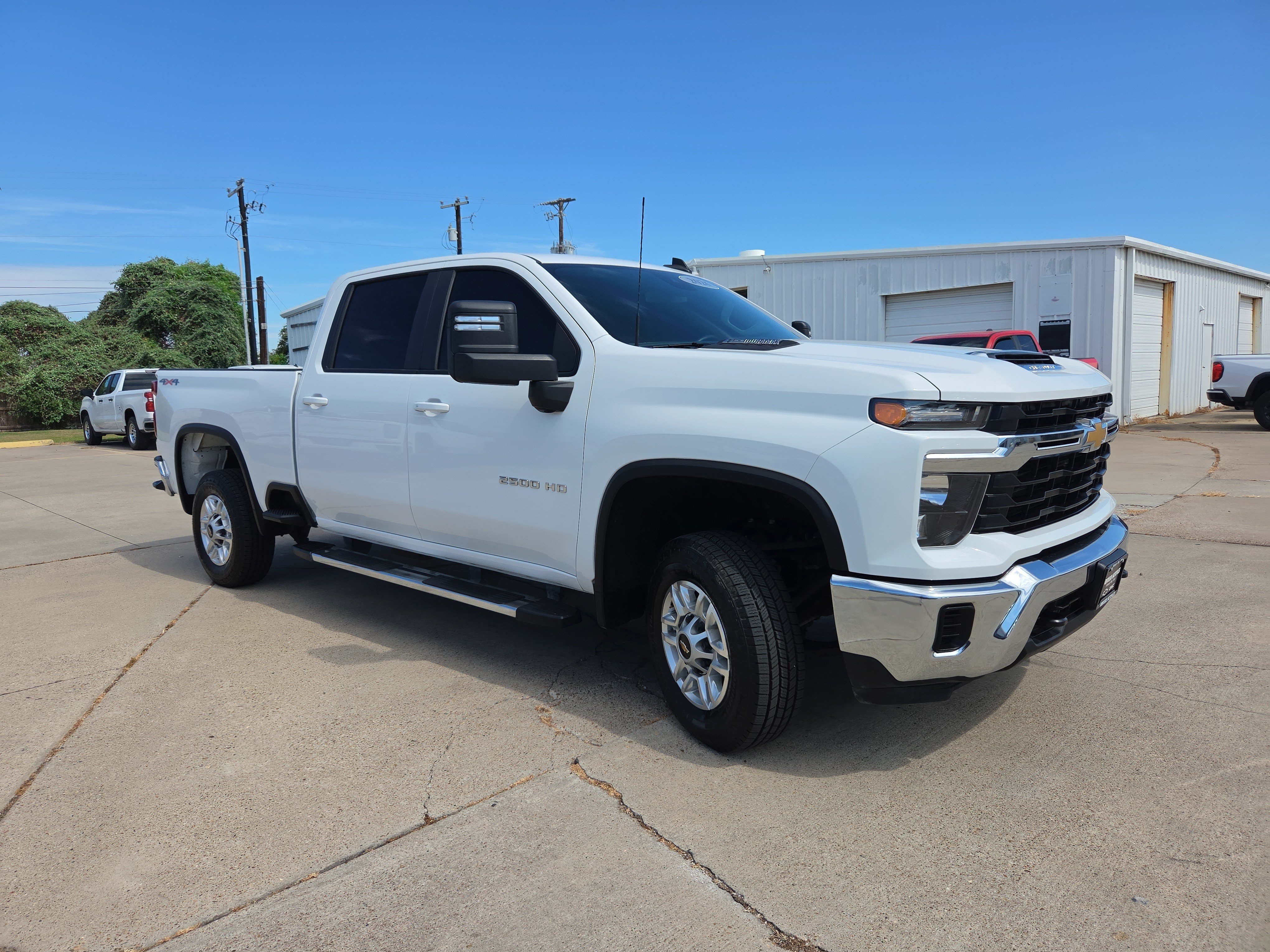Used 2026 Chevrolet Silverado 2500 LT AWD/4WD image 7