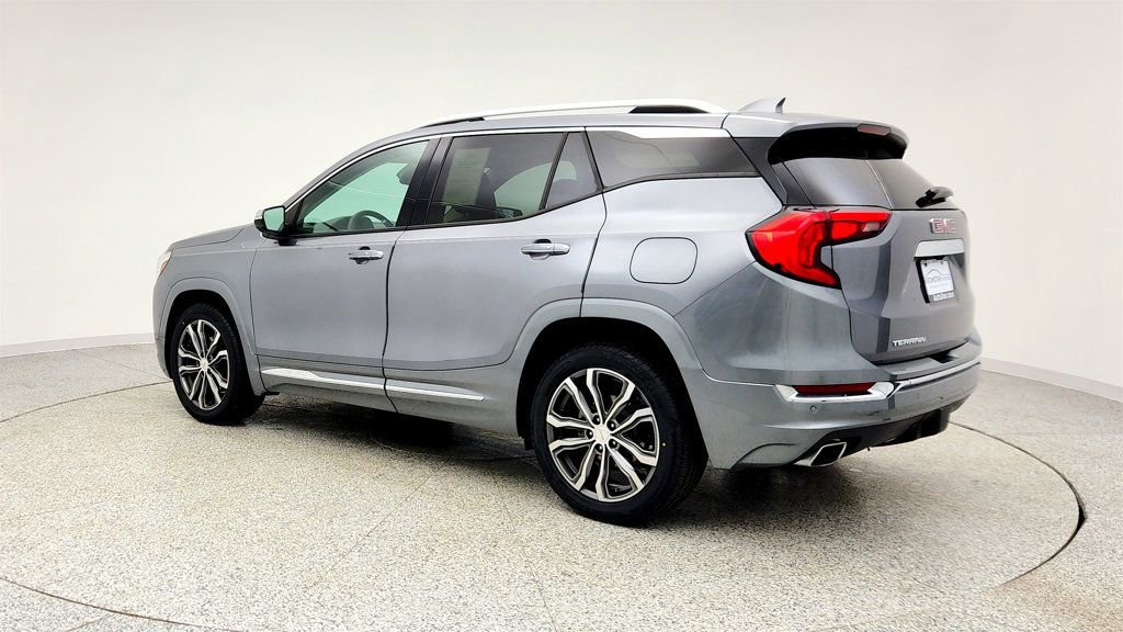 Used 2019 GMC Terrain Denali w/ Advanced Safety Package image 7
