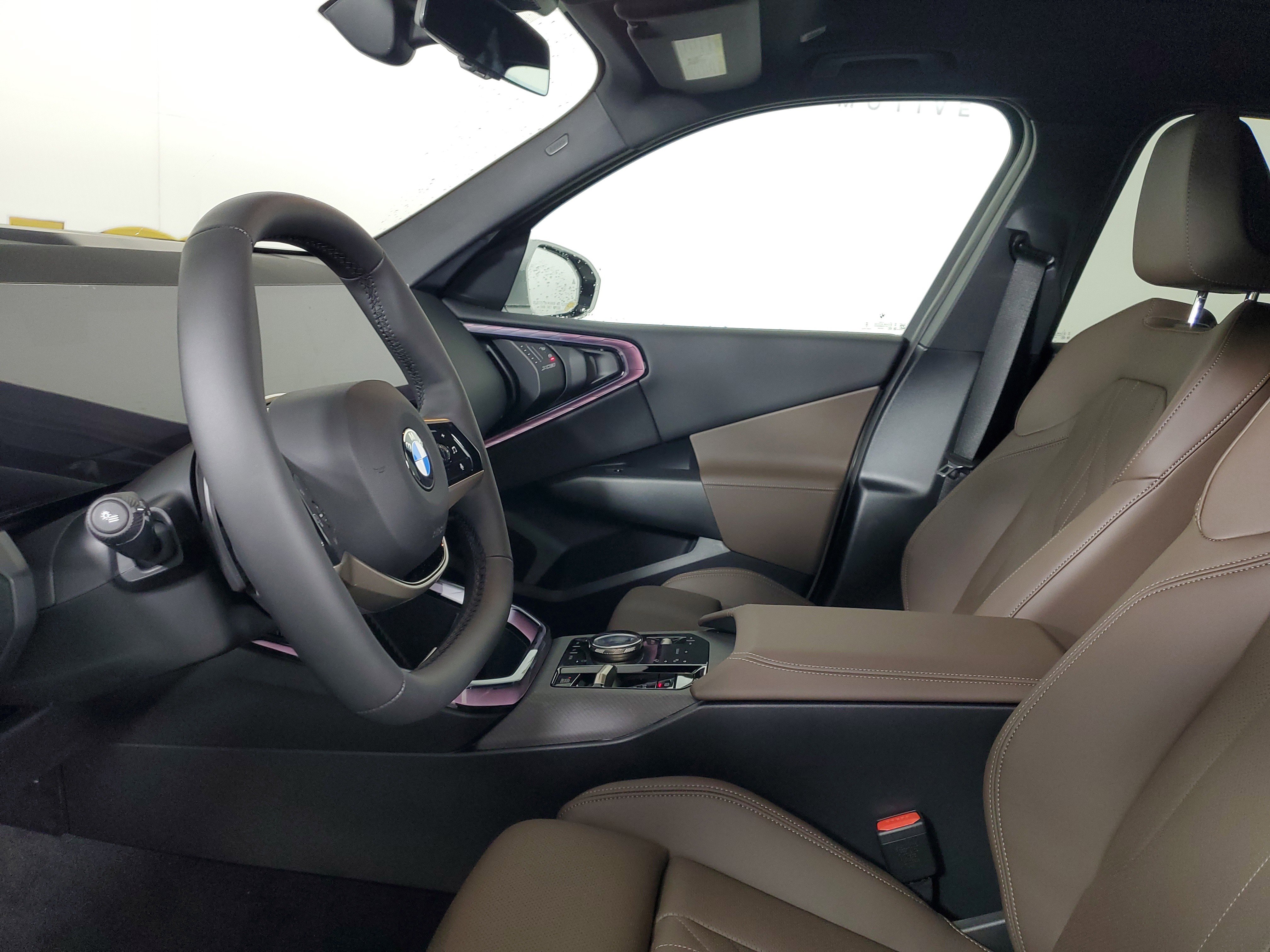 Certified 2025 BMW X3 xDrive30i image 9