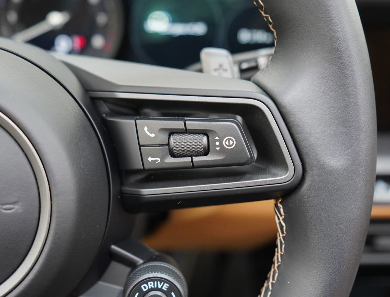 Used 2024 Porsche 911 Targa 4S w/ Premium Package image 68