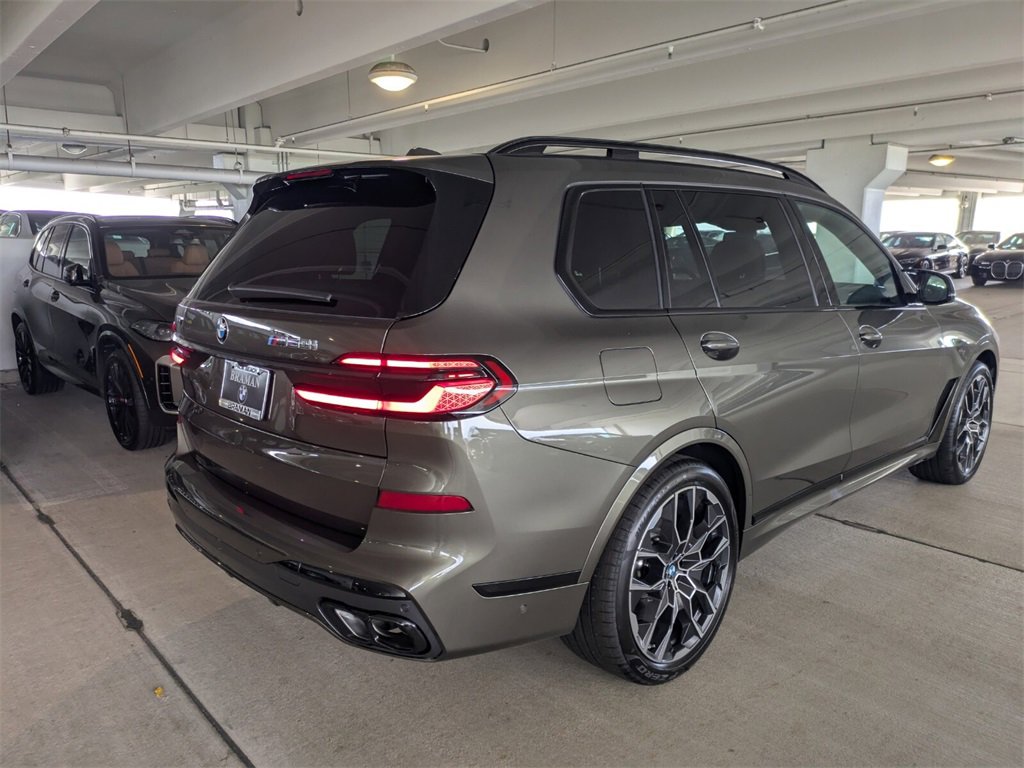 New 2026 BMW X7 M60i image 4
