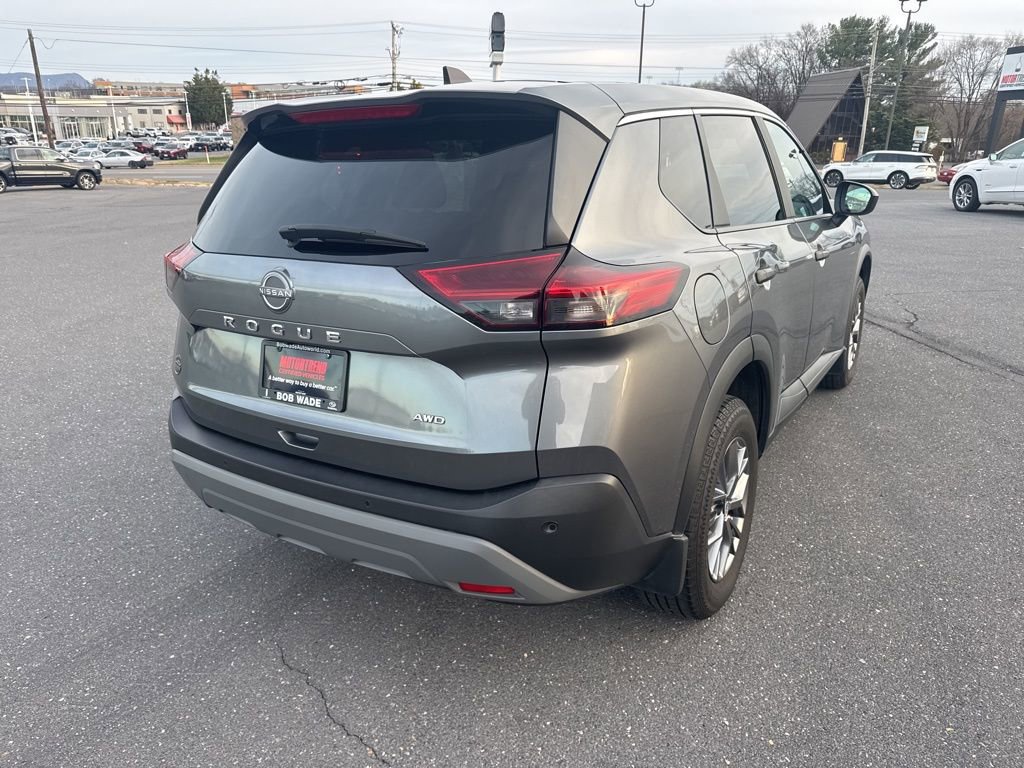 Used 2023 Nissan Rogue S image 5