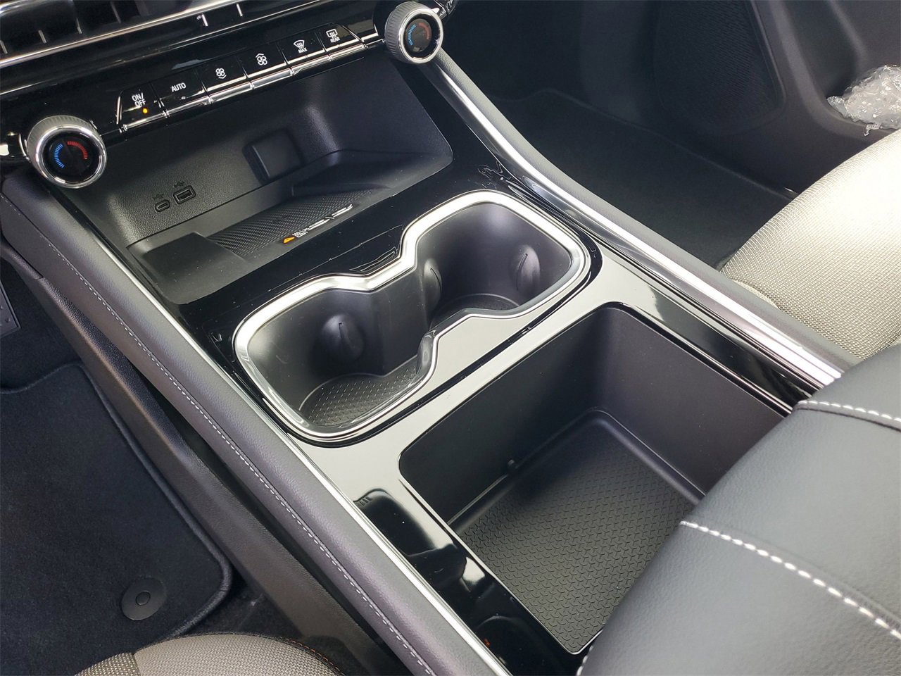 New 2026 Chevrolet Traverse LT image 29