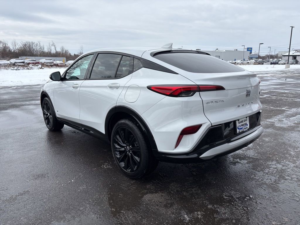 Used 2025 Buick Envista Sport Touring w/ Experience Buick Package image 5