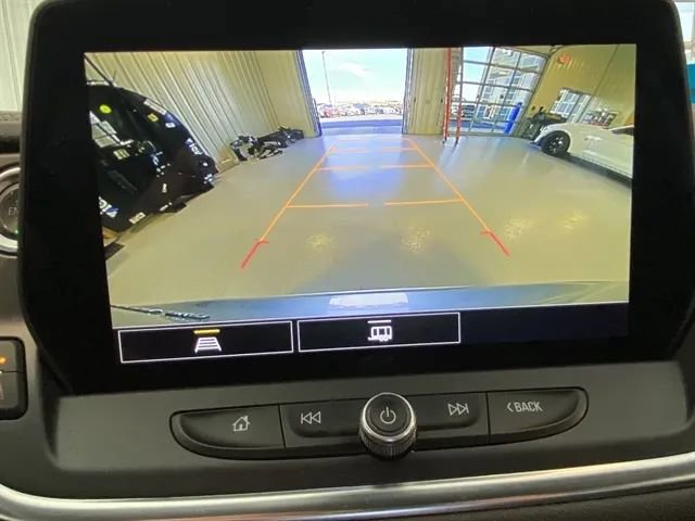 Used 2025 Chevrolet Blazer LT image 31