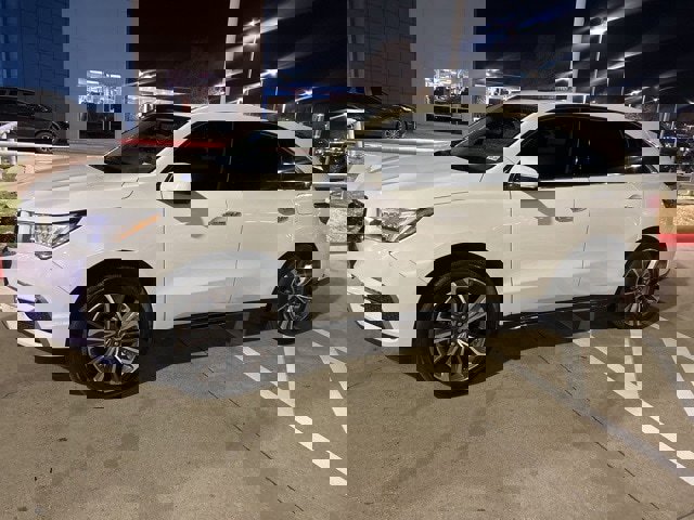 Used 2019 Acura MDX FWD w/ Technology Package image 2