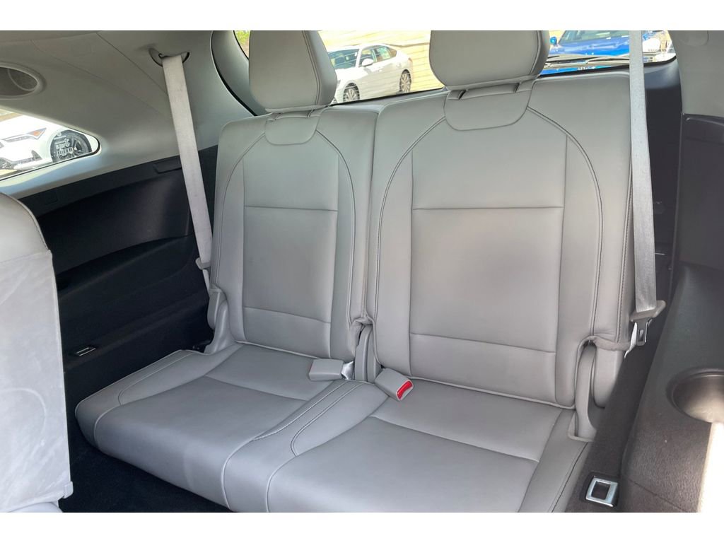 Certified 2020 Acura MDX w/ Advance & Entertainment image 17