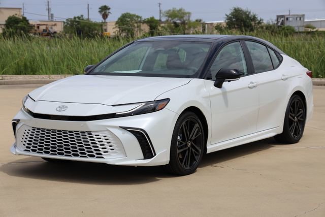 New 2025 Toyota Camry XSE FWD image 3