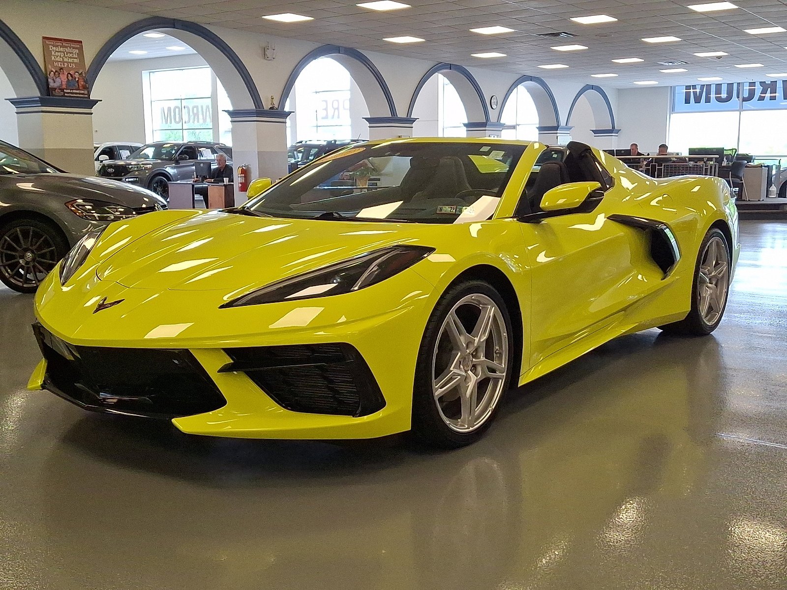 Certified 2023 Chevrolet Corvette Stingray Preferred Conv w/ 2LT RWD image 3